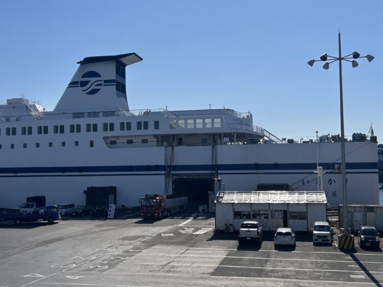 海上輸送を支えるフェリーの現在と未来